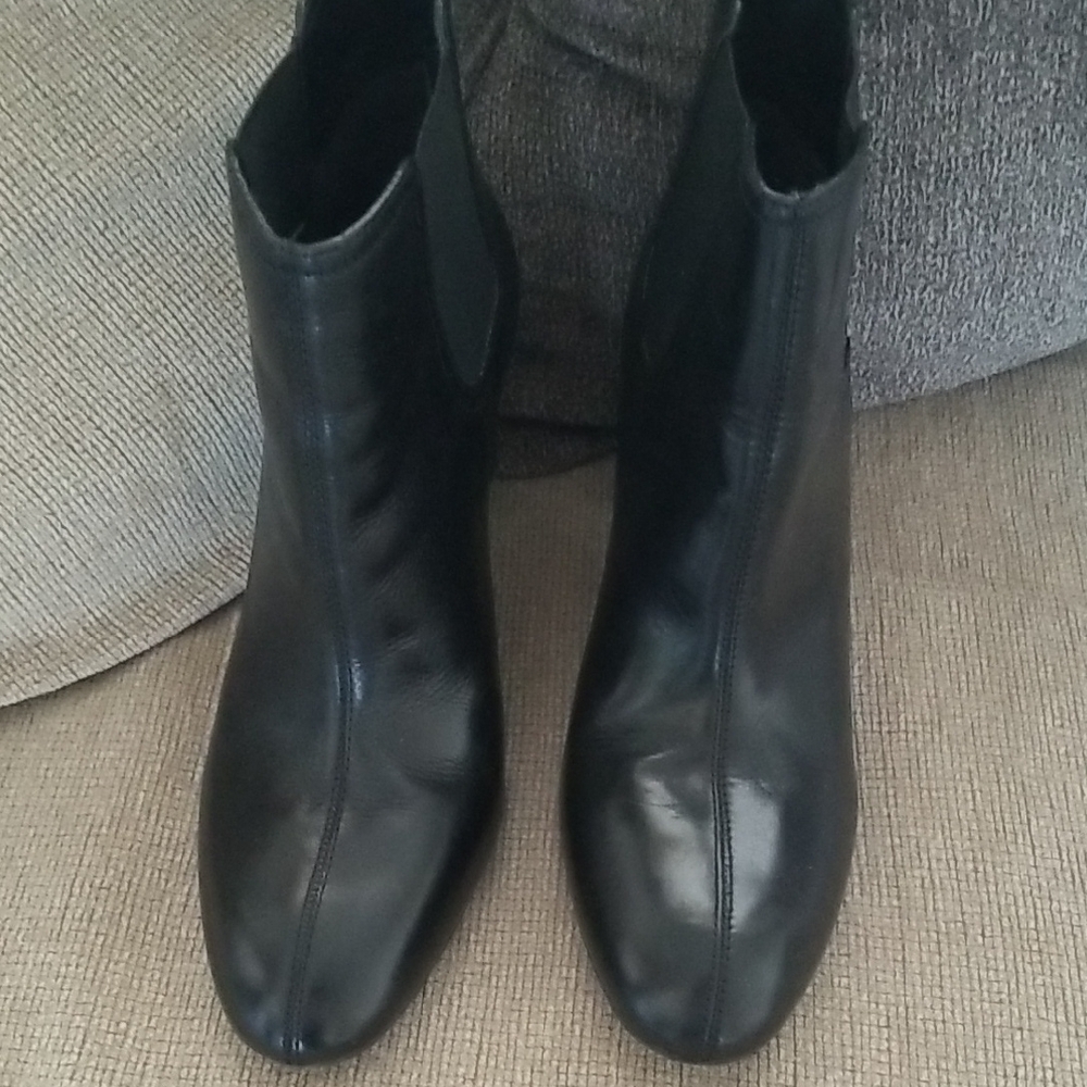 Tory Burch Black Leather Ankle Boots